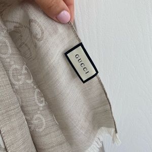 Gucci scarf